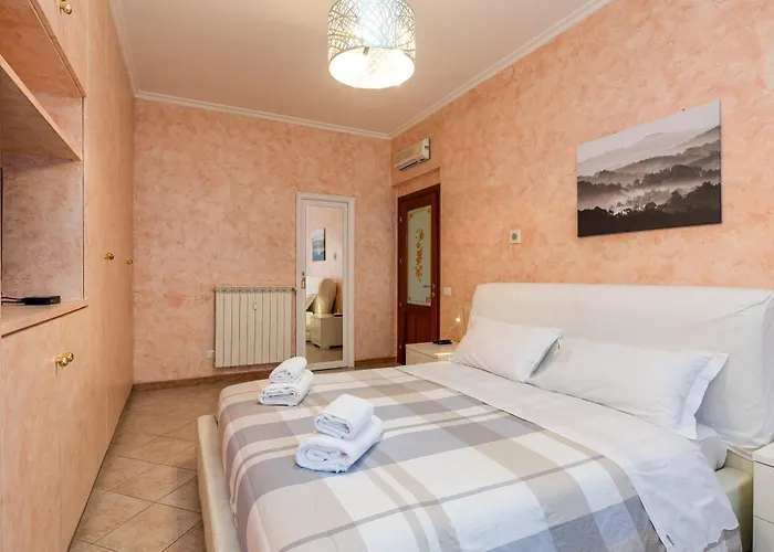 Apartment Vatican Comfortable Rom
